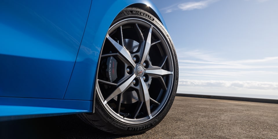 2020 Chevrolet Corvette Sports Car: wheels
